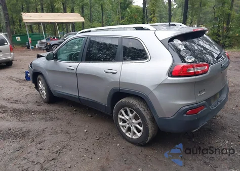 2016 Jeep Cherokee Latitude z USA, uszkodzony, nr VIN 1C4PJMCS9GW188038